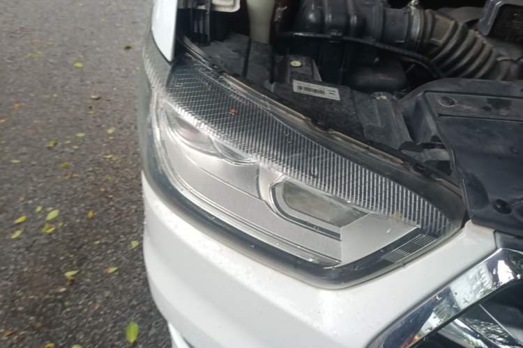 Used JAC Refine M4 2017 1.9T Diesel Manual Luxury Model Right Front Headlight