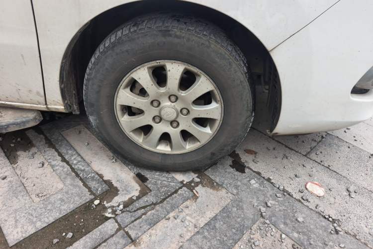 Used JAC Refine M4 2017 1.9T Diesel Manual Comfort Model Right Front Wheel Hub
