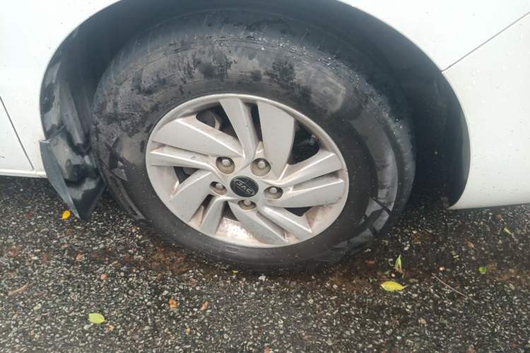 Used JAC Refine M4 2017 1.9T Diesel Manual Luxury Model Right Front Wheel Hub