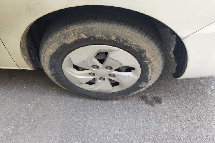 Used JAC Refine M4 2017 1.9T Diesel Manual Comfort Model Right Front Wheel Hub