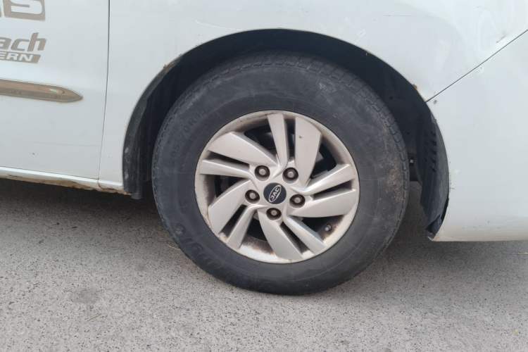 Used JAC Refine M4 2017 1.9T Diesel Manual Luxury Model Right Front Wheel Hub