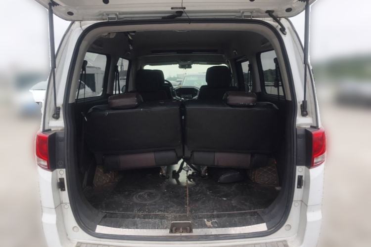 Used JAC Refine M4 2017 2.0T Manual Luxury Version Trunk