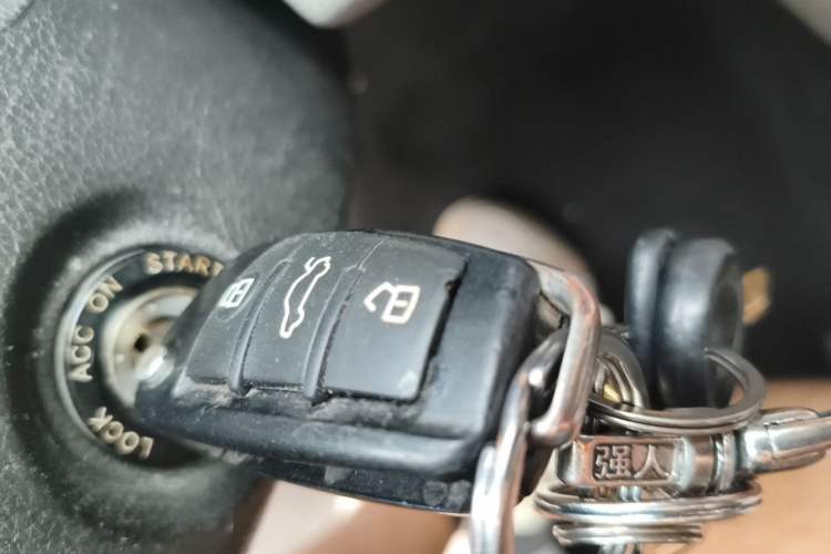 Used JAC Refine M4 2017 1.9T Diesel Manual Luxury Model Vehicle Key