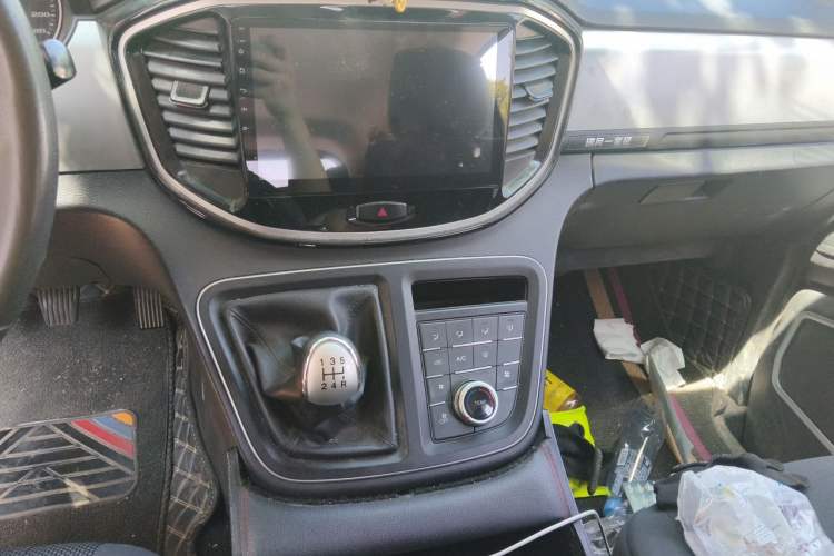 Used JAC Refine M4 2018 2.0L Manual Express Version Audio And AC Panel