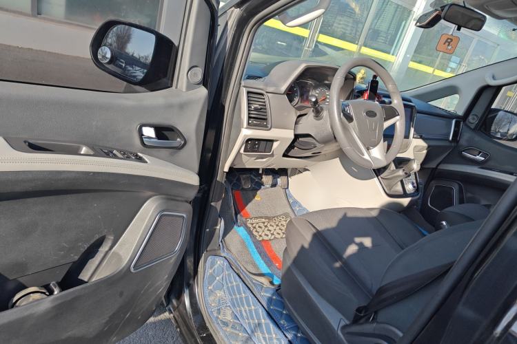 Used JAC Refine M4 2018 2.0L Manual Express Version Driver Seat
