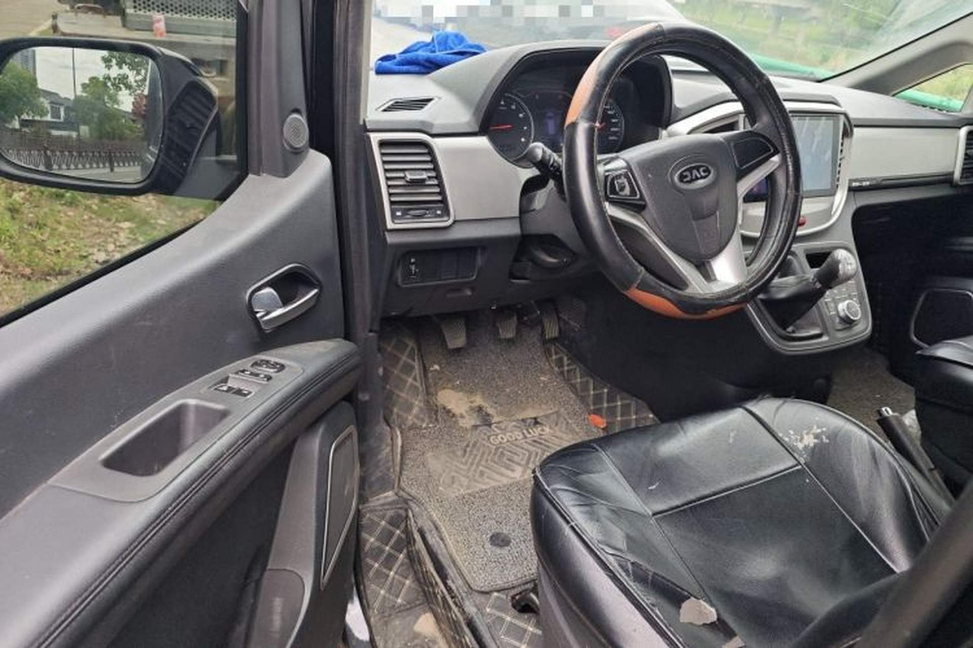 Used JAC Refine M4 2018 2.0L Manual Express Version Driver Seat