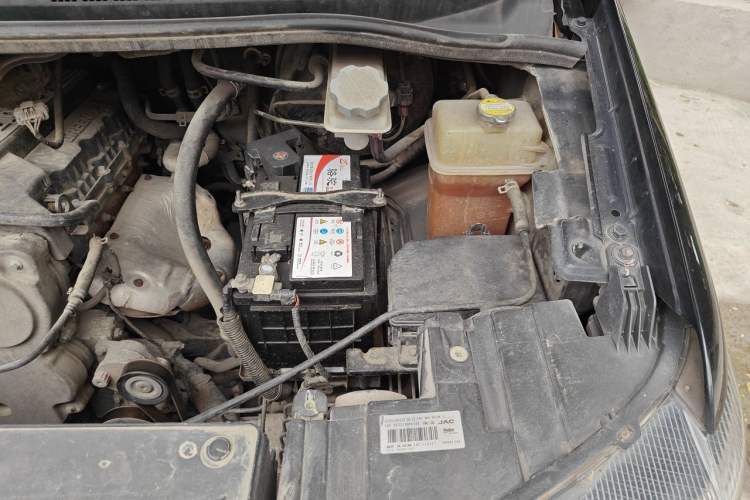 Used JAC Refine M4 2018 2.0L Manual Express Version Engine Bay Left