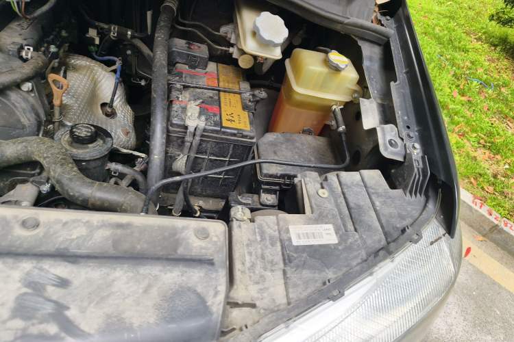 Used JAC Refine M4 2018 2.0L Manual Express Version Engine Bay Left