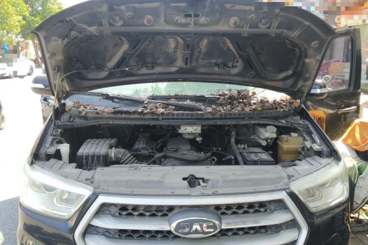 Used JAC Refine M4 2018 2.0L Manual Express Version Engine Bay