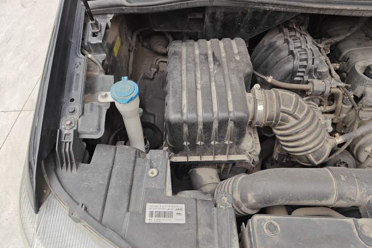 Used JAC Refine M4 2018 2.0L Manual Express Version Engine Bay Right