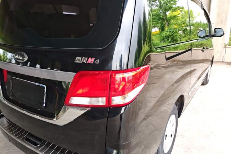 Used JAC Refine M4 2018 2.0L Manual Express Version Exterior 3