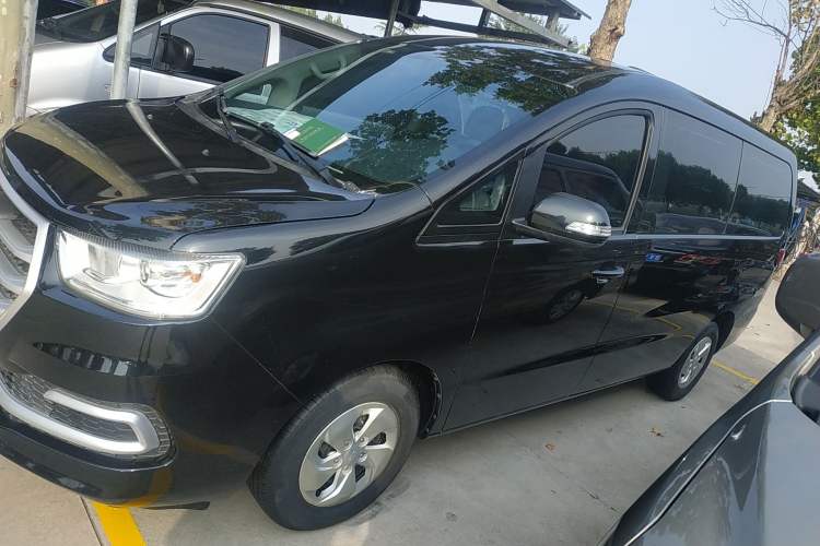 Used JAC Refine M4 2018 2.0L Manual Express Version Exterior 3