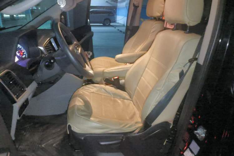 Used JAC Refine M4 2018 2.0L Manual Express Version Left Front Seat