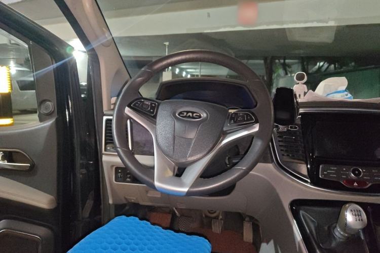 Used JAC Refine M4 2018 Business Edition 1.5T Manual Luxury Model Steering Wheel