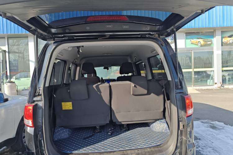 Used JAC Refine M4 2018 2.0L Manual Express Version Trunk
