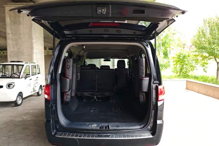 Used JAC Refine M4 2018 2.0L Manual Express Version Trunk