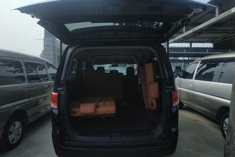 Used JAC Refine M4 2018 2.0L Manual Express Version Trunk