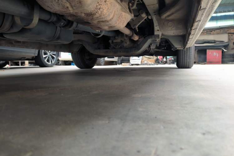 Used JAC Refine M4 2018 2.0L Manual Express Version Chassis Rear Right