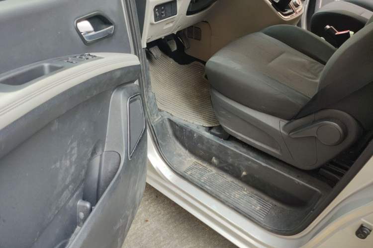 Used JAC Refine M4 2018 2.0L Manual Express Version Driver Seat