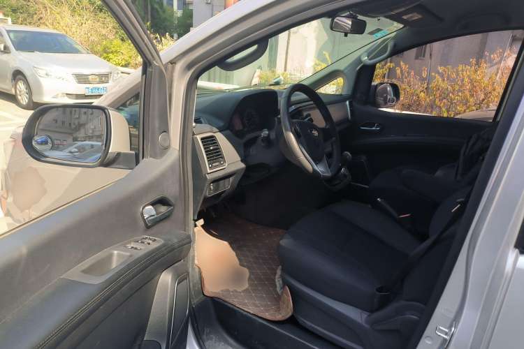 Used JAC Refine M4 2018 2.0L Manual Express Version Driver Seat