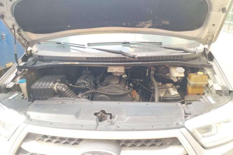 Used JAC Refine M4 2018 2.0L Manual Express Version Engine Bay