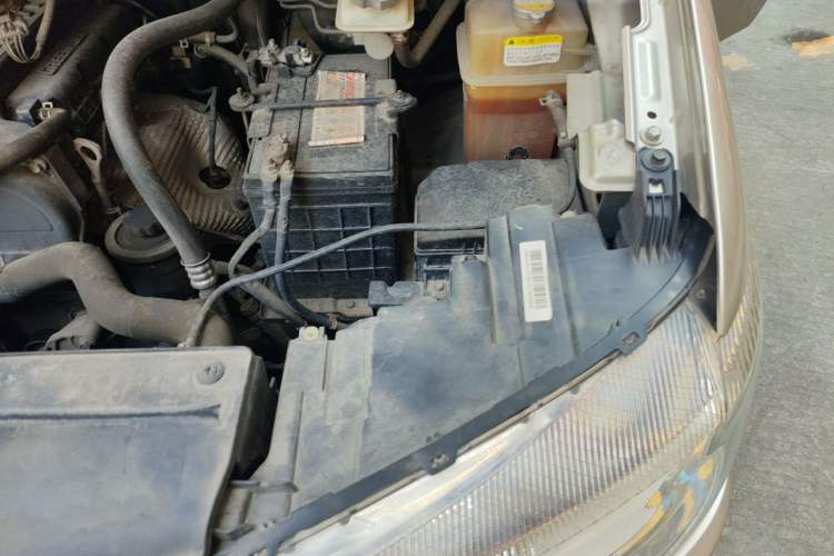 Used JAC Refine M4 2018 2.0L Manual Express Version Engine Bay Left