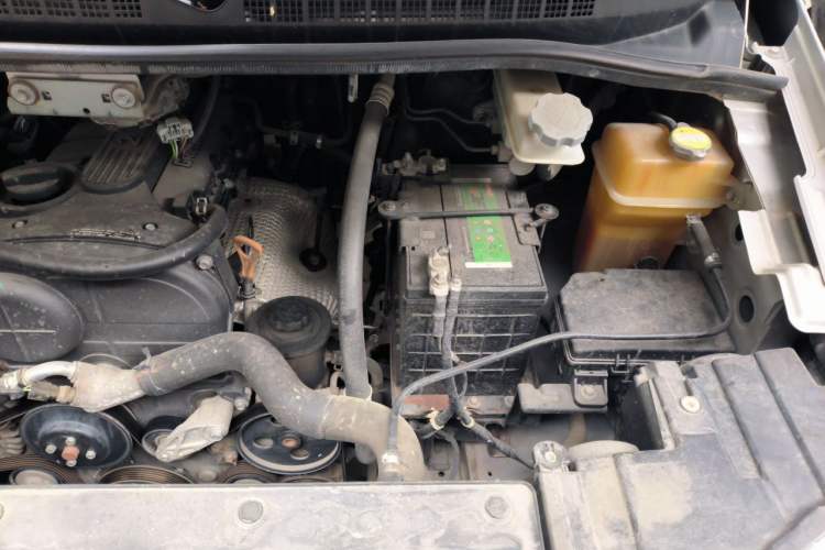 Used JAC Refine M4 2018 2.0L Manual Express Version Engine Bay Left