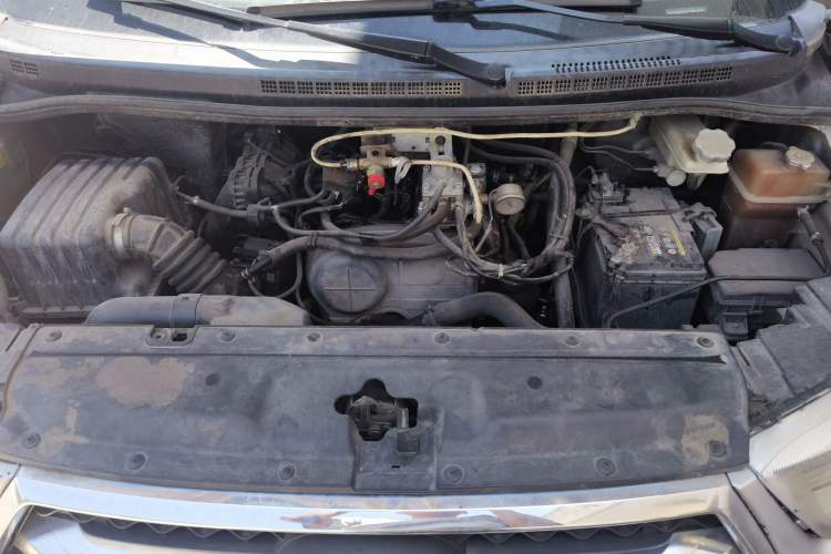 Used JAC Refine M4 2018 2.0L Manual Express Version Engine Bay