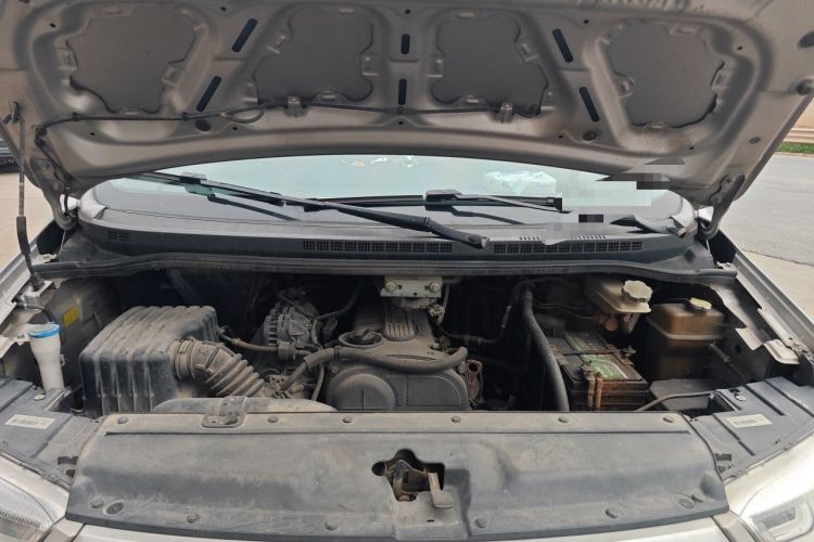 Used JAC Refine M4 2018 2.0L Manual Express Version Engine Bay