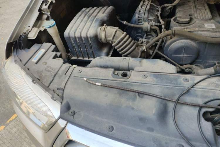 Used JAC Refine M4 2018 2.0L Manual Express Version Engine Bay Right