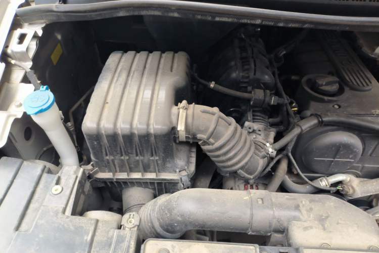 Used JAC Refine M4 2018 2.0L Manual Express Version Engine Bay Right