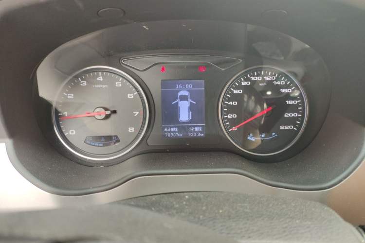 Used JAC Refine M4 2018 2.0L Manual Express Version Instrument Cluster