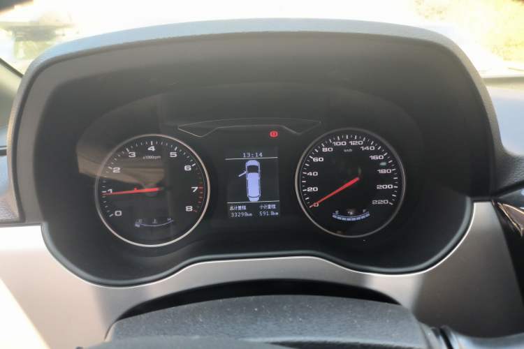 Used JAC Refine M4 2018 2.0L Manual Express Version Instrument Cluster