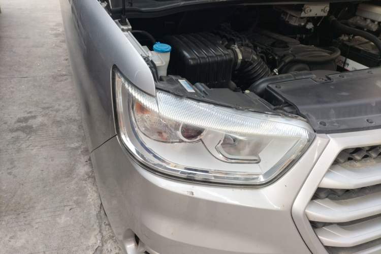 Used JAC Refine M4 2018 2.0L Manual Express Version Right Front Headlight