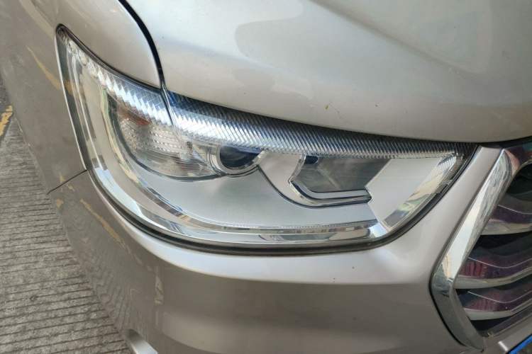 Used JAC Refine M4 2018 2.0L Manual Express Version Right Front Headlight