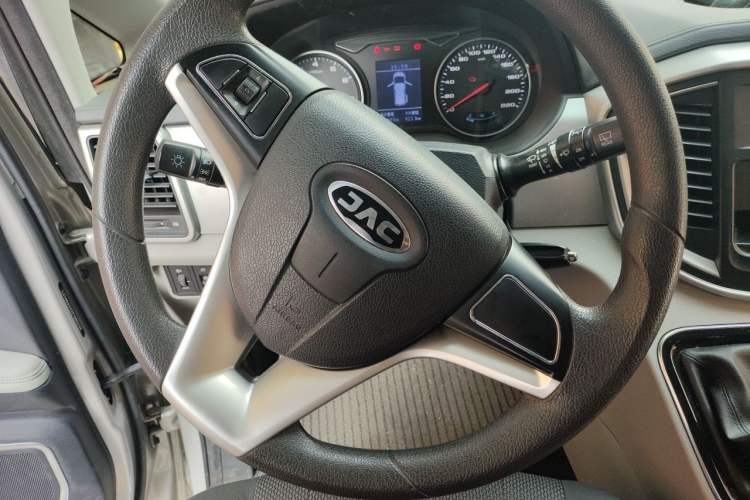 Used JAC Refine M4 2018 2.0L Manual Express Version Steering Wheel