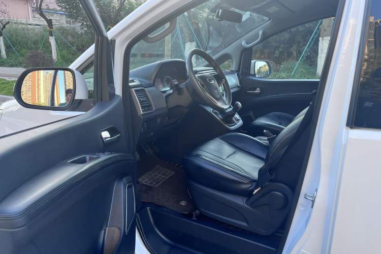 Used JAC Refine M4 2018 2.0L Manual Express Version Driver Seat