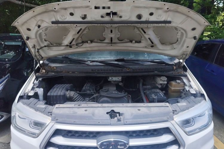 Used JAC Refine M4 2018 2.0L Manual Express Version Engine Bay