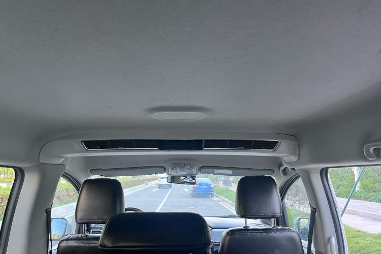 Used JAC Refine M4 2018 2.0L Manual Express Version Headliner