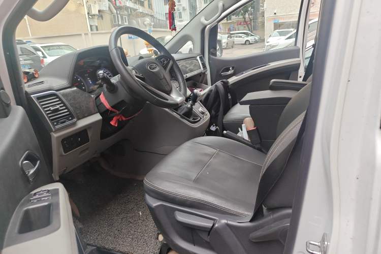Used JAC Refine M4 2018 1.5T Manual Hybrid Luxury Version Left Front Seat
