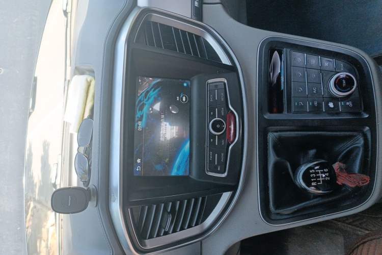Used JAC Refine M4 2019 Business & Travel Series 1.9T Diesel Manual Comfort Model Audio And AC Panel