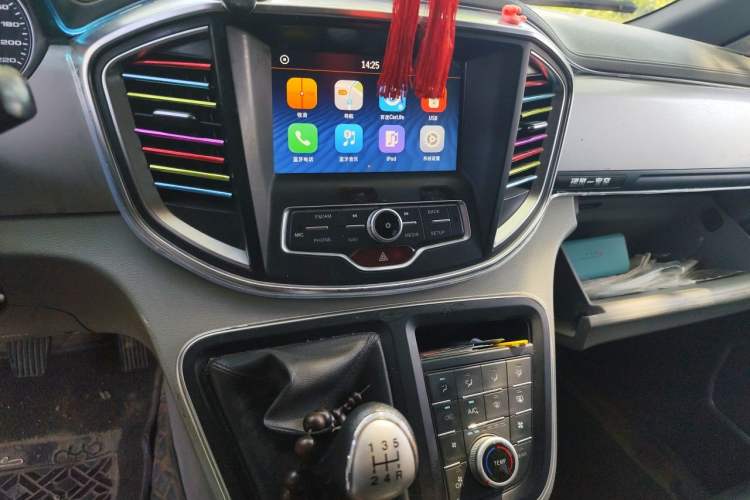 Used JAC Refine M4 2019 Business Series 2.0L Manual - China VI Standard Audio And AC Panel
