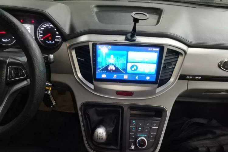 Used JAC Refine M4 2019 Business & Travel Series 2.0L Manual Comfort Model China V Standard Audio And AC Panel