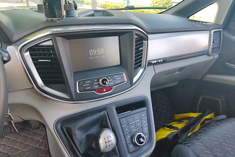 Used JAC Refine M4 2019 Business Series 2.0L Manual - China VI Standard Audio And AC Panel
