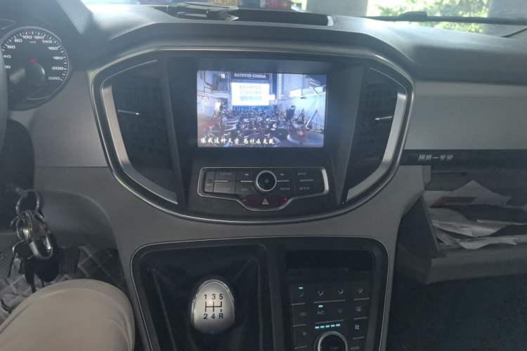 Used JAC Refine M4 2019 Business Series 2.0L Manual - China VI Standard Audio And AC Panel