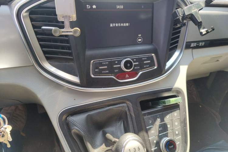 Used JAC Refine M4 2019 Business Series 2.0L Manual - China VI Standard Audio And AC Panel