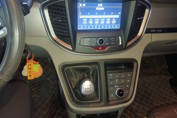 Used JAC Refine M4 2019 Business Series 2.0L Manual - China VI Standard Audio And AC Panel