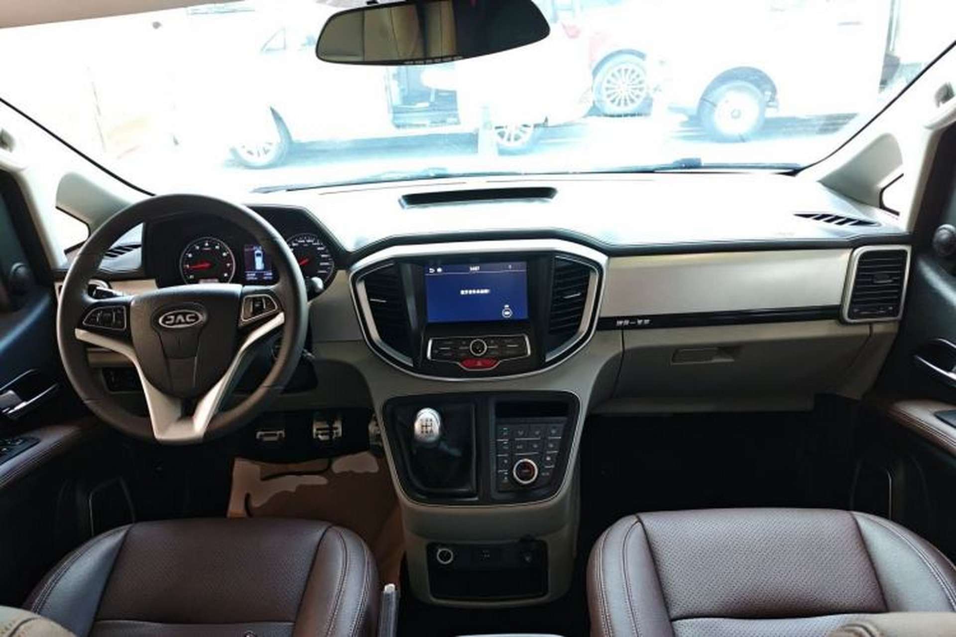 Used JAC Refine M4 2019 Business Series 2.0L Manual - China VI Standard Center Console