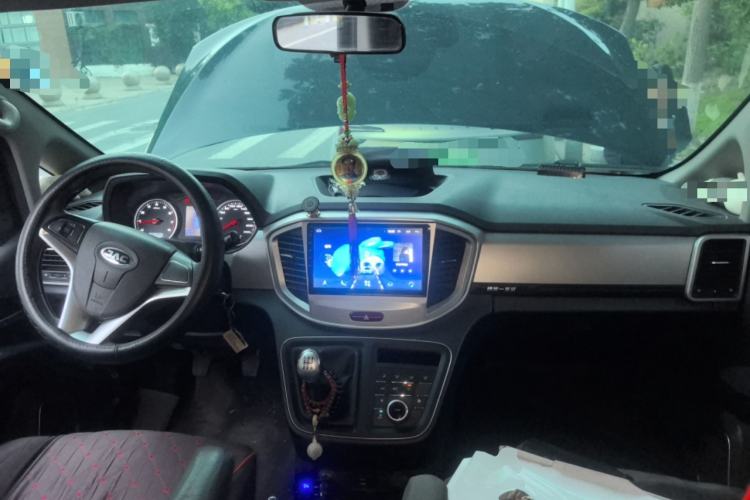 Used JAC Refine M4 2019 Business & Travel Series 2.0L Manual Speed Edition China VI Standard Center Console