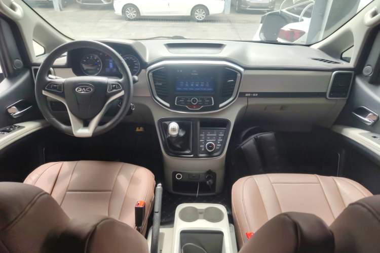Used JAC Refine M4 2019 Business Series 2.0L Manual - China VI Standard Center Console